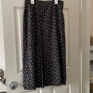 Villager Black& Tan Pleated Skirt Size 10